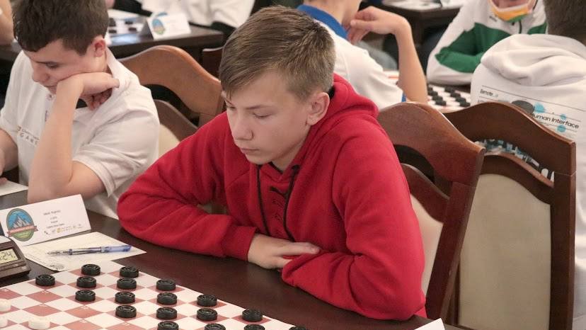 Андрій Блоха з Кам'янського став майстром спорту України з шашок