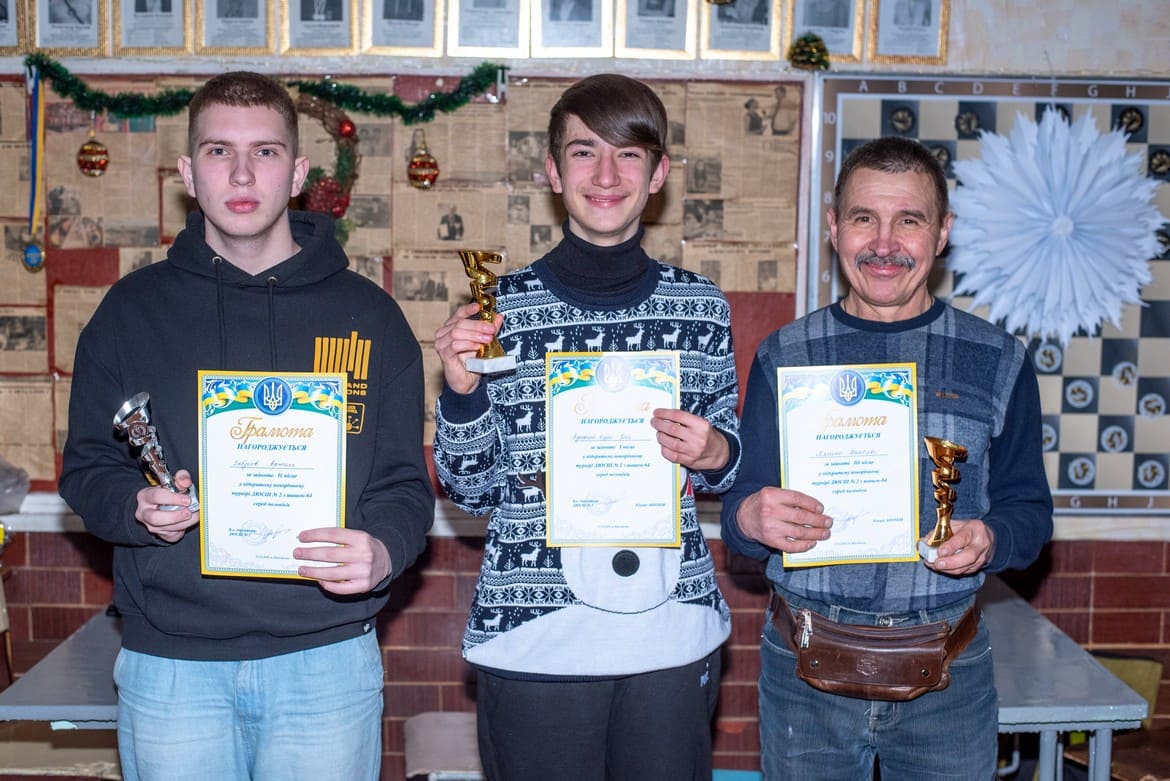 Новорічний турнір. 2025 рік. Кам'янське. Призова трійка (зліва направо): А.Зєбзєєв, О.Підгорний-Піцик, М.Ляшко