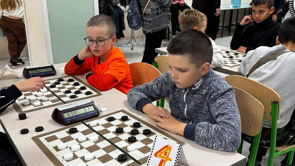 В Яворові відкривається відділення шашок