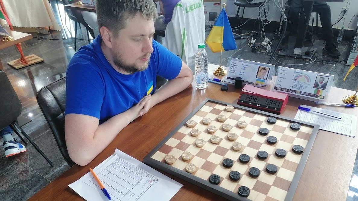 Чемпіонат світу з міжнародних шашок завершився. Українець у топ-25