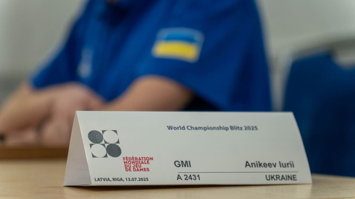 Юрій Анікєєв проаналізував партії Кубку світу з шашок-100 у Ризі