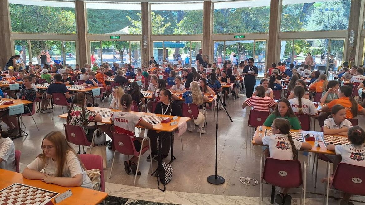 В Італії завершилися швидкі програми молодіжного Євро-2025 з шашок-100: в України – 5 медалей