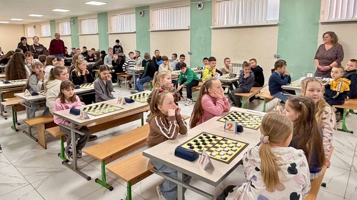 У Яворові відбувся молодіжний чемпіонат Львівської області з шашок-64