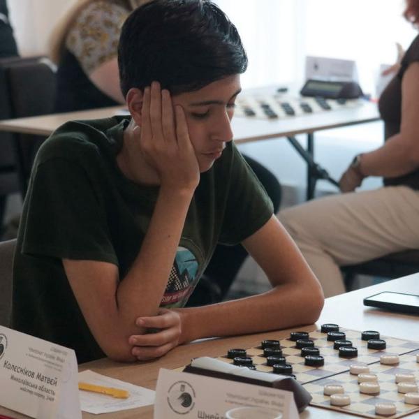 Колєсніков Матвєй Євгенович